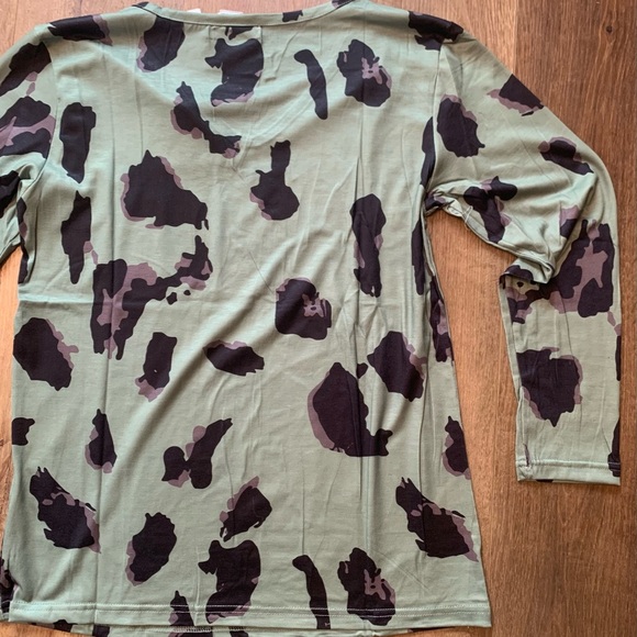 Haute edition Olive Green Leopard Print Women's Top - Picture 7 of 7